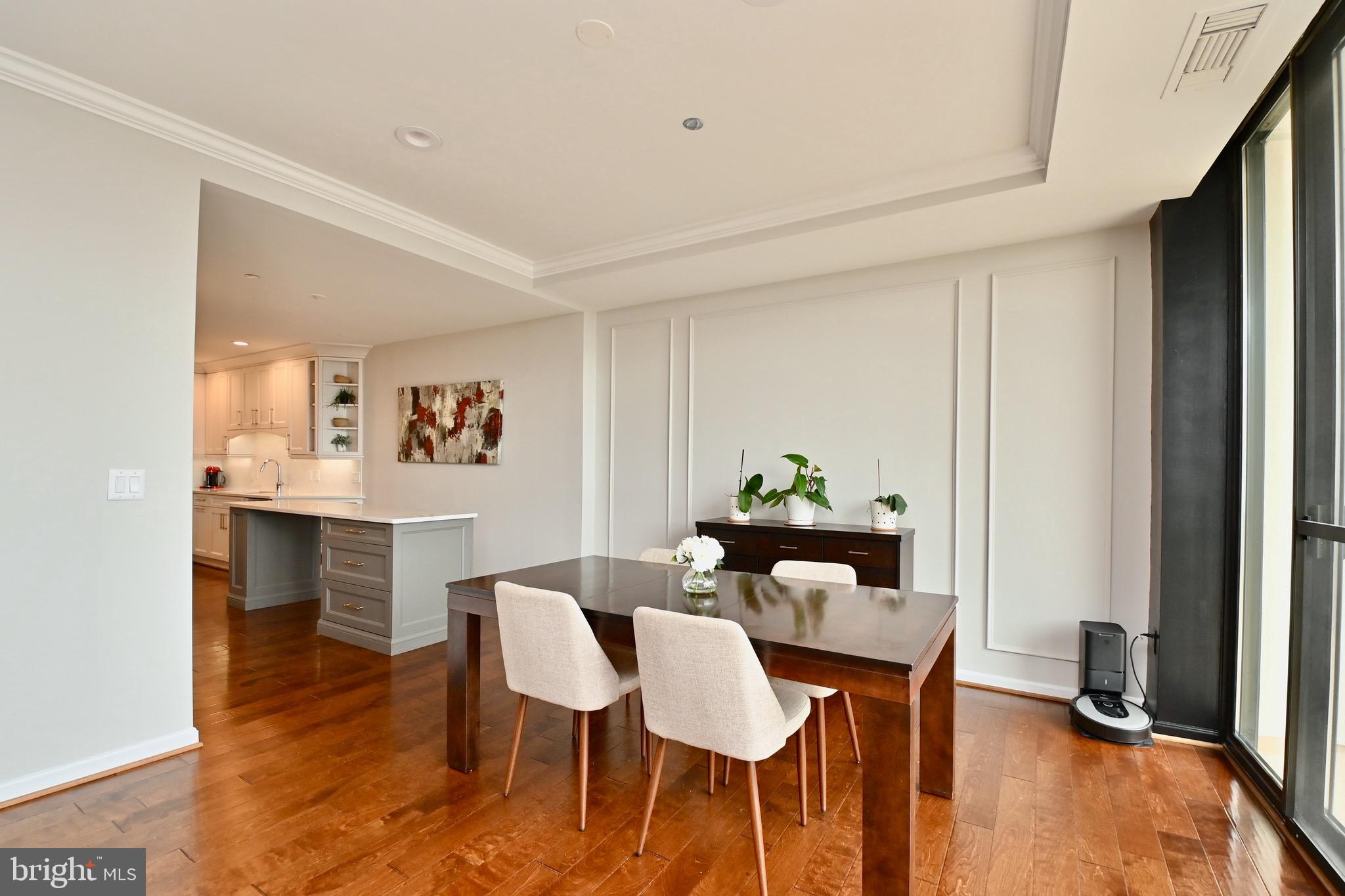 1300 Crystal Drive, Unit PH14 Arlington, VA 22202 - Photo 21 of 60 dining room