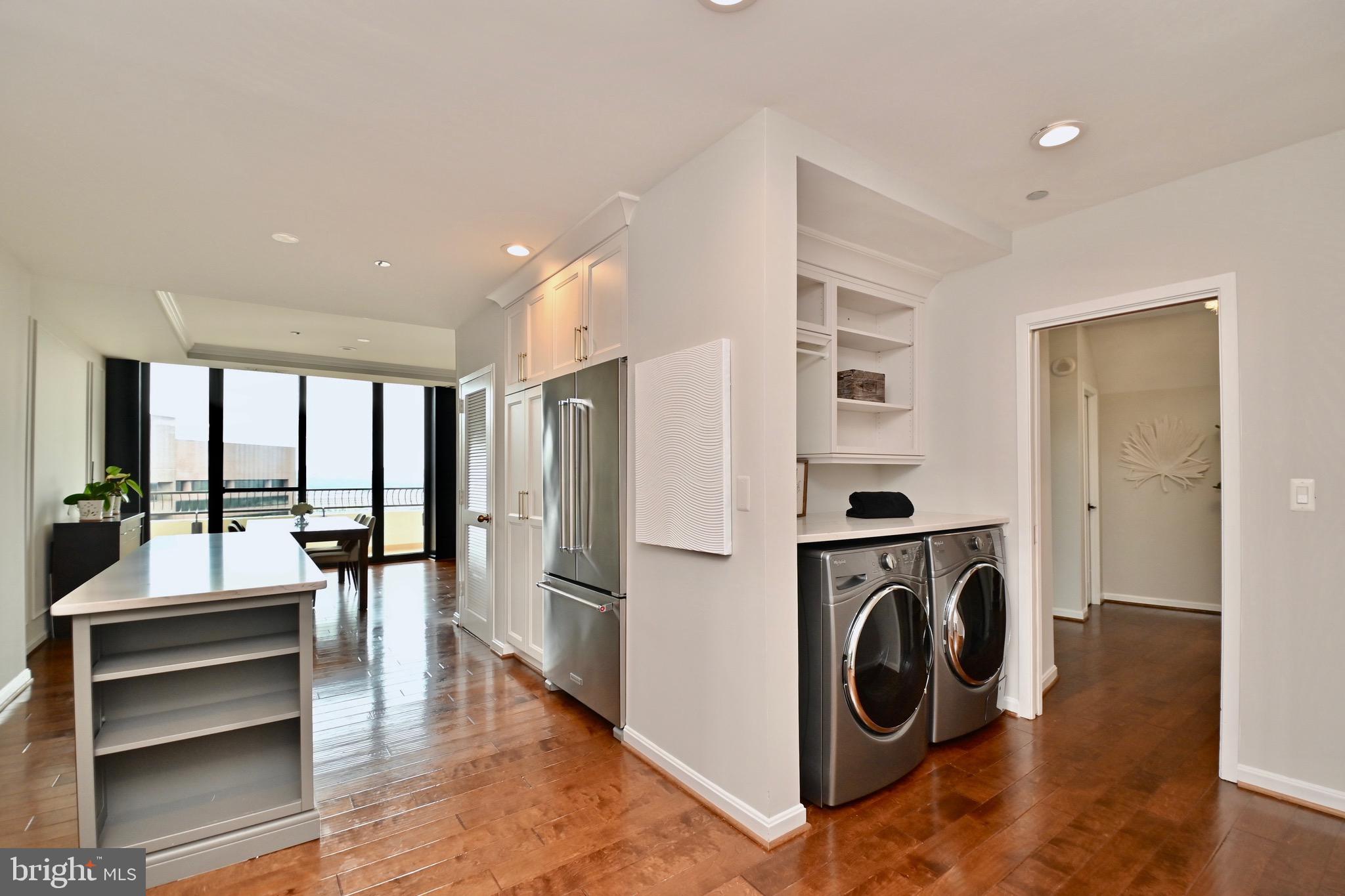 1300 Crystal Drive, Unit PH14 Arlington, VA 22202 - Photo 23 of 60 laundry