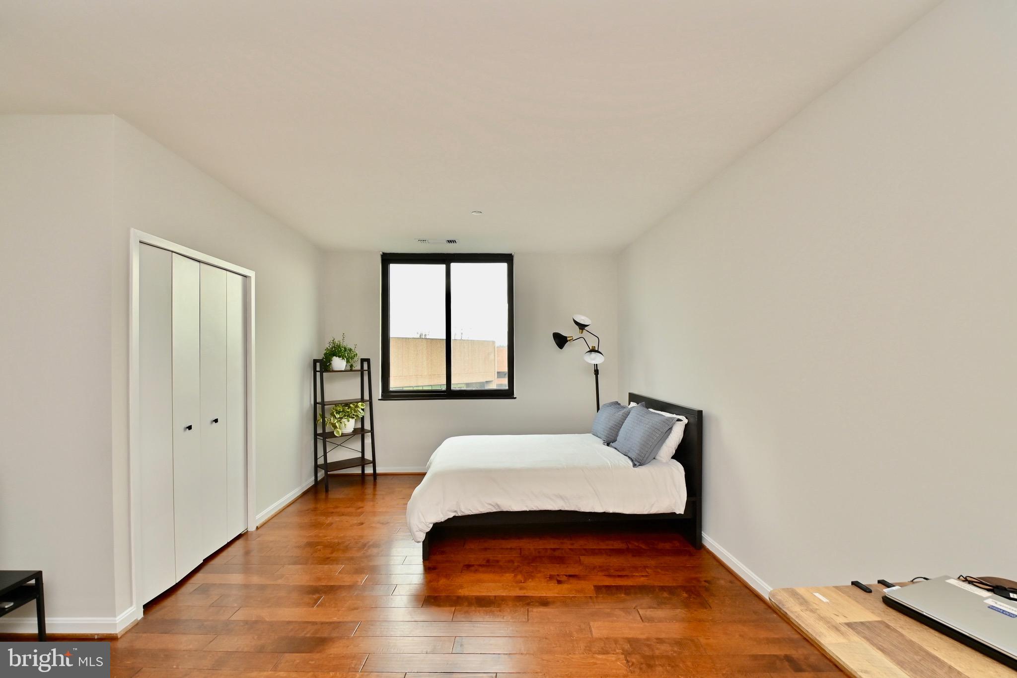 1300 Crystal Drive, Unit PH14 Arlington, VA 22202 - Photo 30 of 60 2nd bedroom