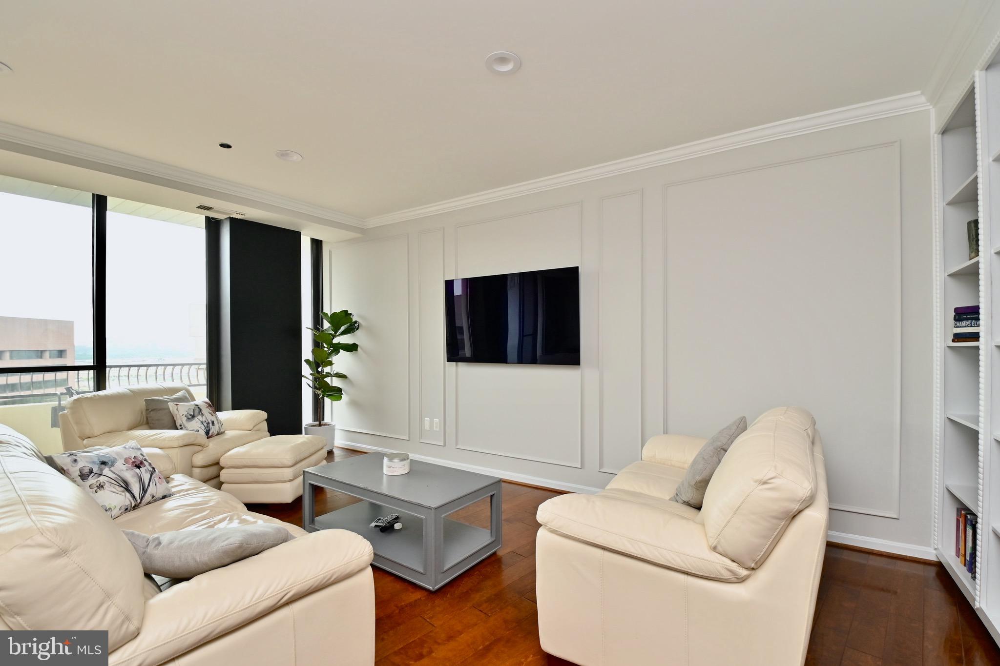1300 Crystal Drive, Unit PH14 Arlington, VA 22202 - Photo 9 of 60 living room