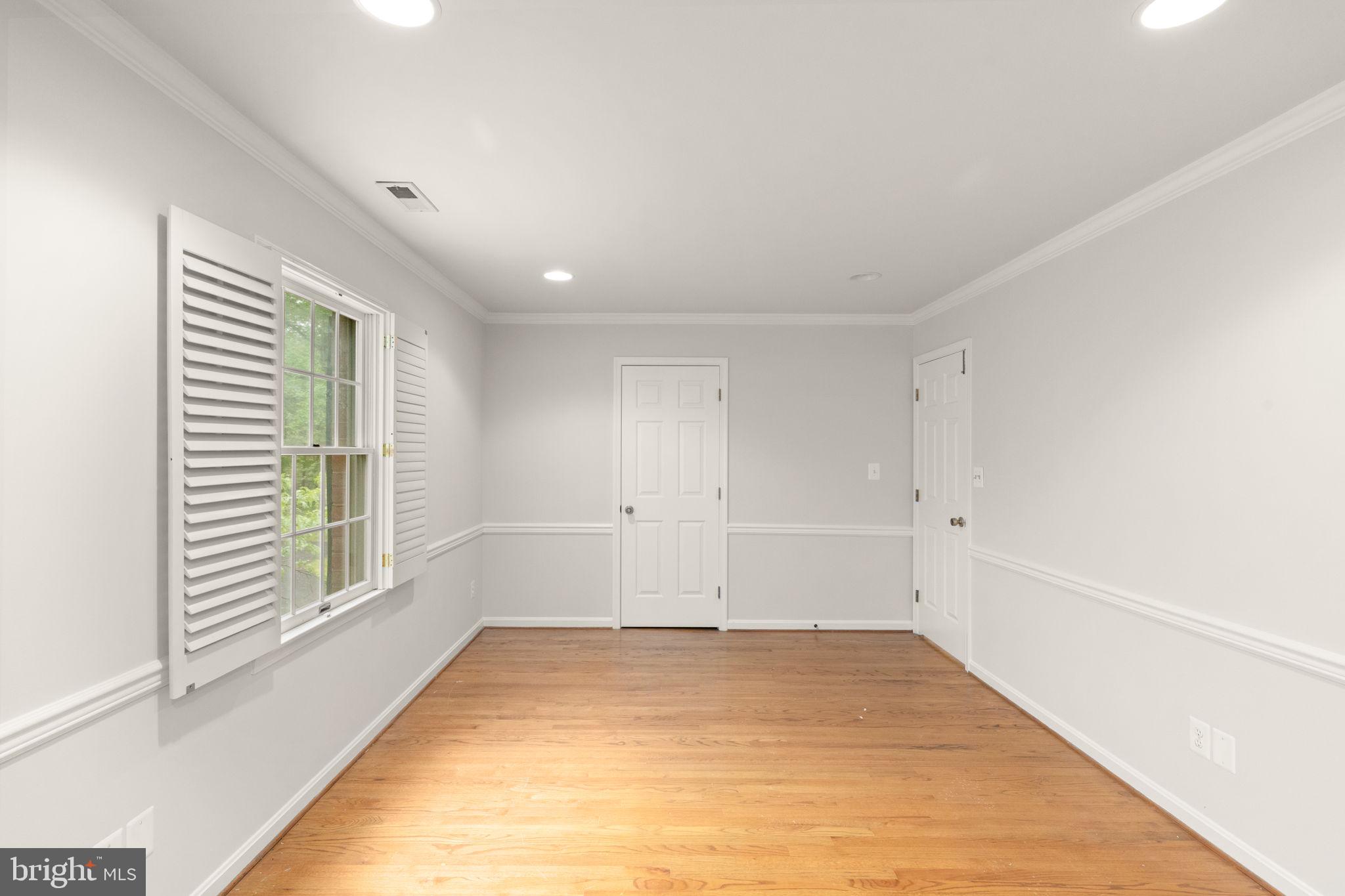 14613 Philpot Road Phoenix, MD 21131 - Photo 27 of 69 Master Bedroom Sitting Area