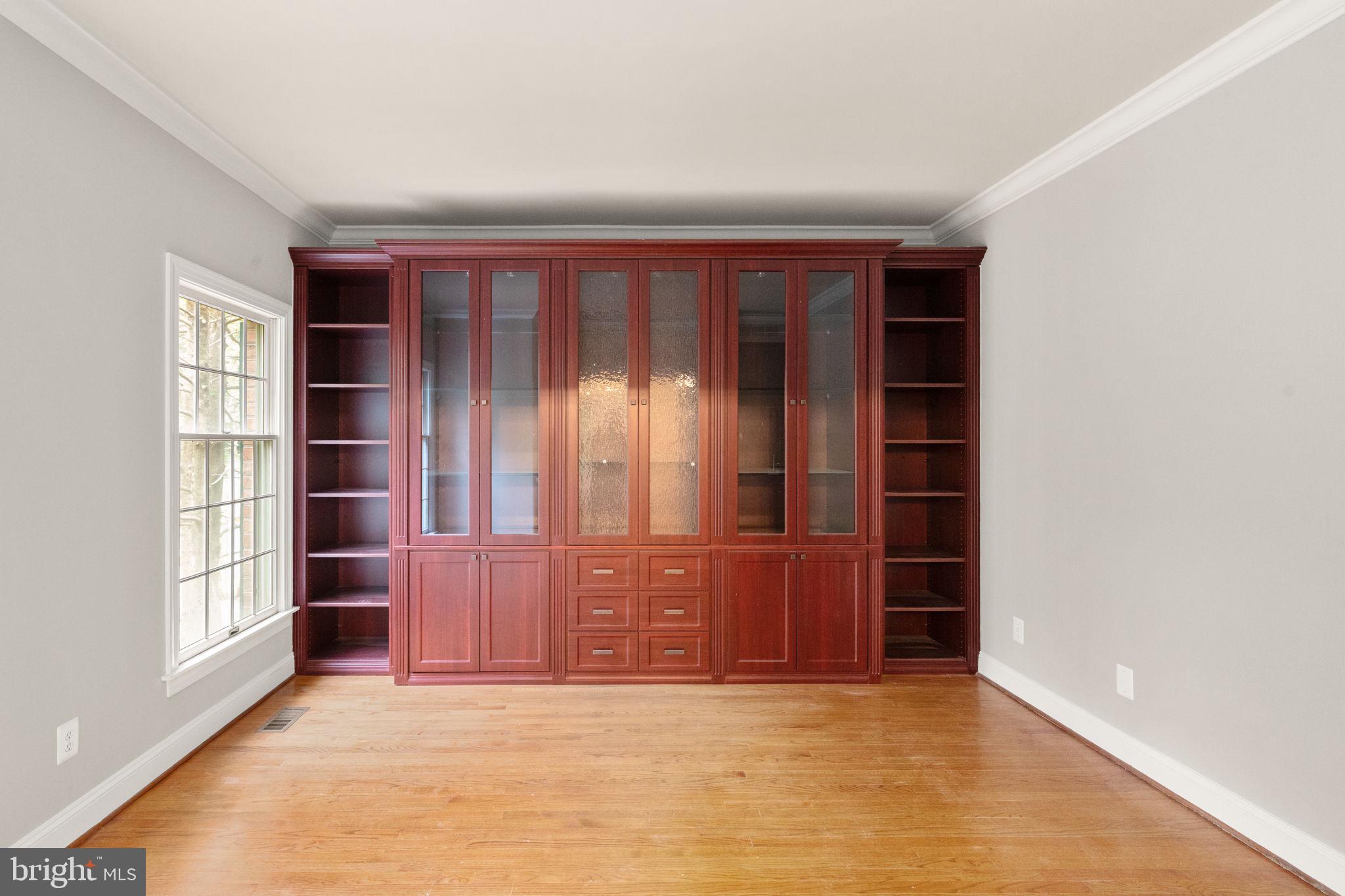 14613 Philpot Road Phoenix, MD 21131 - Photo 6 of 69 Den with Wet Bar