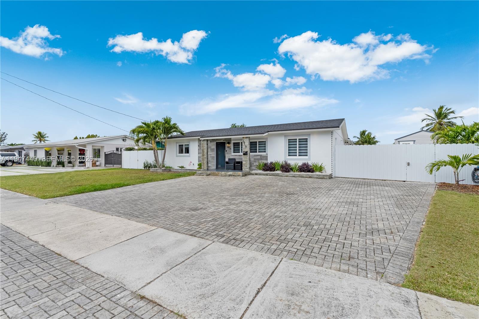 2810 Southwest 123rd Court Miami, FL 33175 - Photo 3 of 53