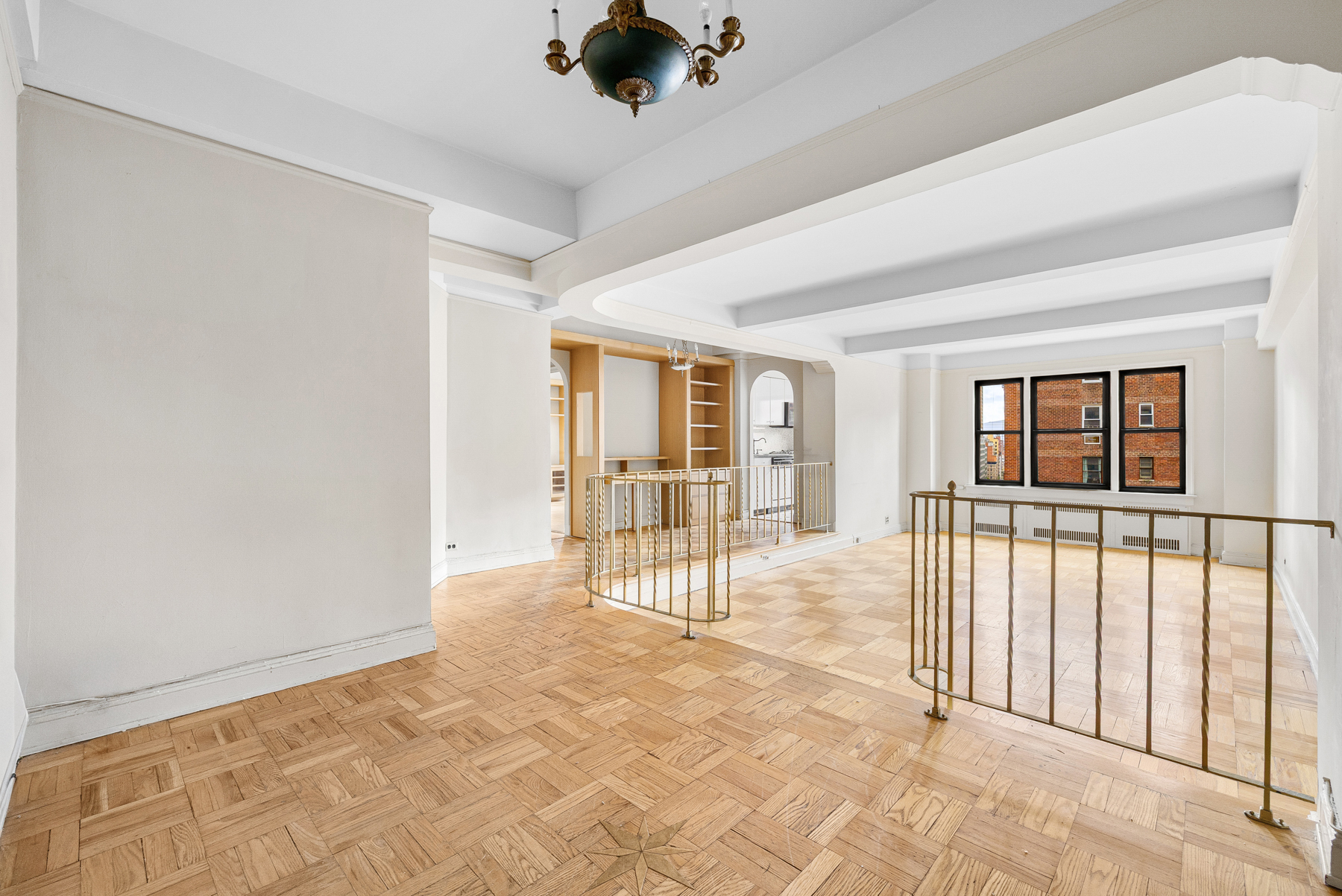 123 East 37th Street, Unit 10E Manhattan, NY 10016 - Photo 4 of 18 a view of an empty room