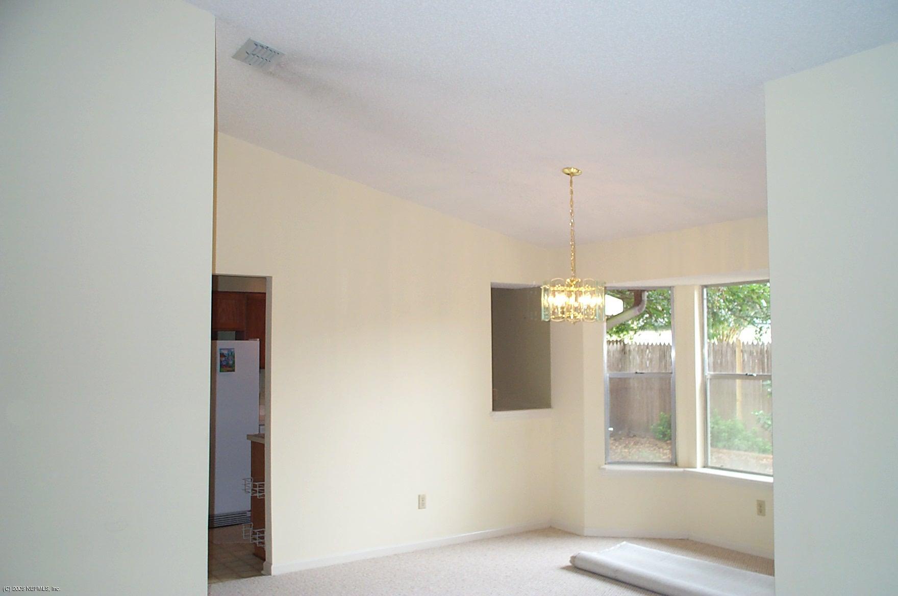 Dining Rm