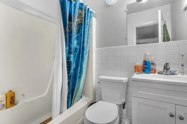 $825,000 | 100 East Market Street, Piper City, IL 60959