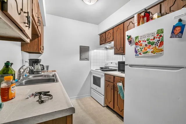 $825,000 | 100 East Market Street, Piper City, IL 60959