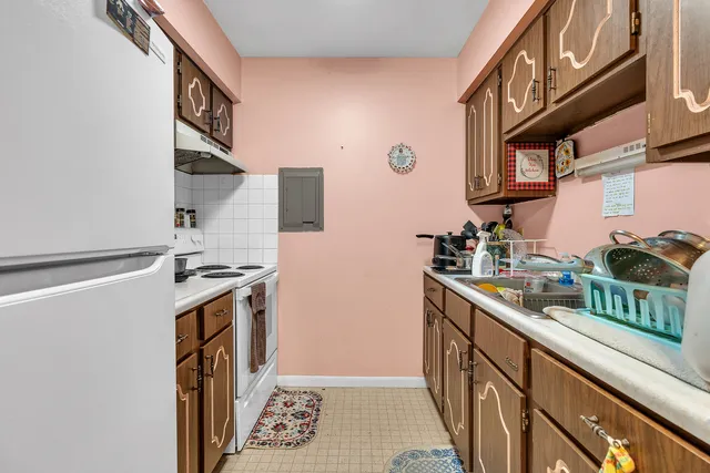 $825,000 | 100 East Market Street, Piper City, IL 60959