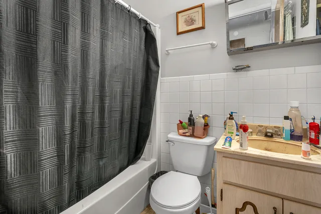 $825,000 | 100 East Market Street, Piper City, IL 60959