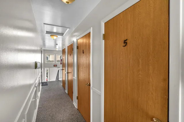 $825,000 | 100 East Market Street, Piper City, IL 60959