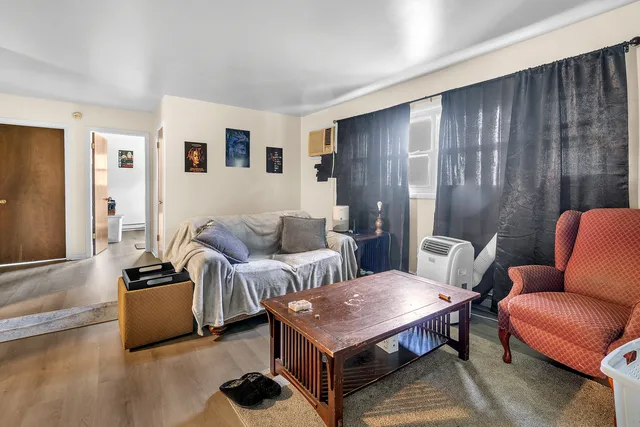 $825,000 | 100 East Market Street, Piper City, IL 60959