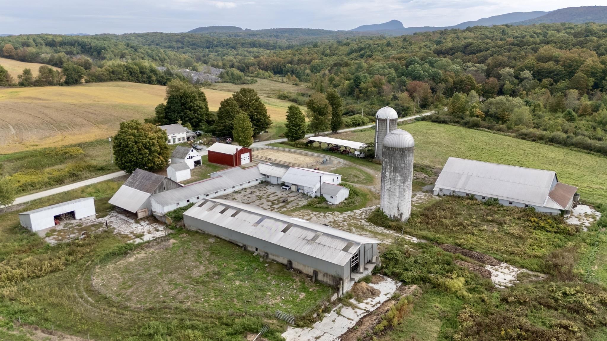 288 Walker Road Poultney, VT 05764 - Photo 2 of 55