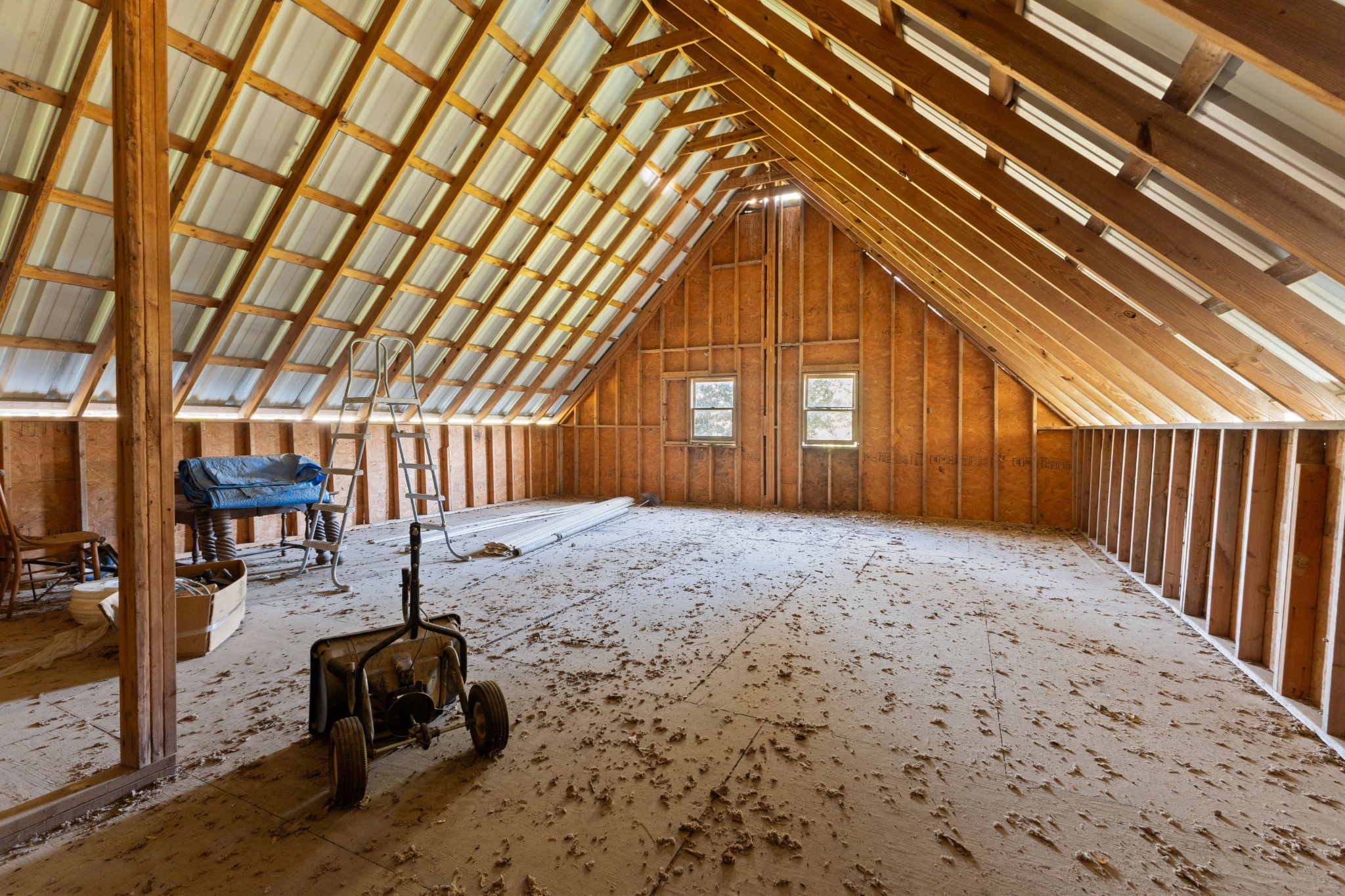 2760 Cave Springs Road Springfield, TN 37172 - Photo 33 of 74 a view of a livingroom with wooden floor and staircase