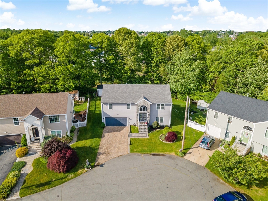 1084 Laurel Street Fall River, MA 02721 - Photo 3 of 42