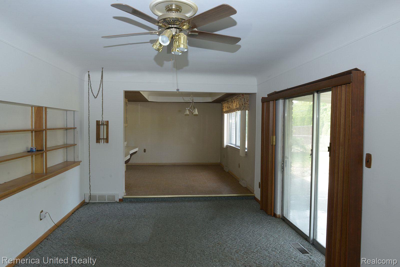 11425 Racine Road Warren, MI 48093 - Photo 18 of 28 Family Room