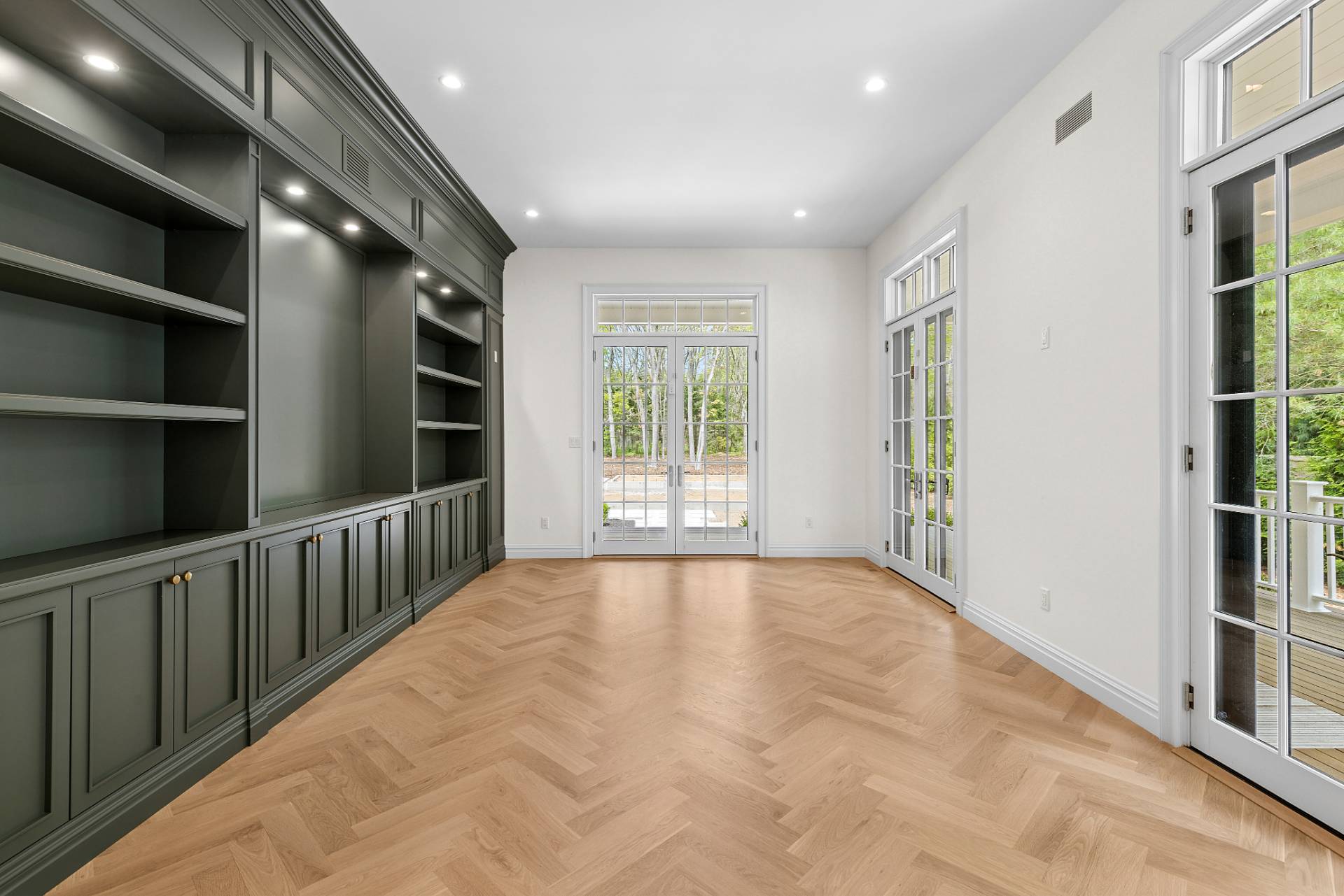 73 Wainscott Stone Road Wainscott, NY 11975 - Photo 13 of 27 a view of an empty room with a window