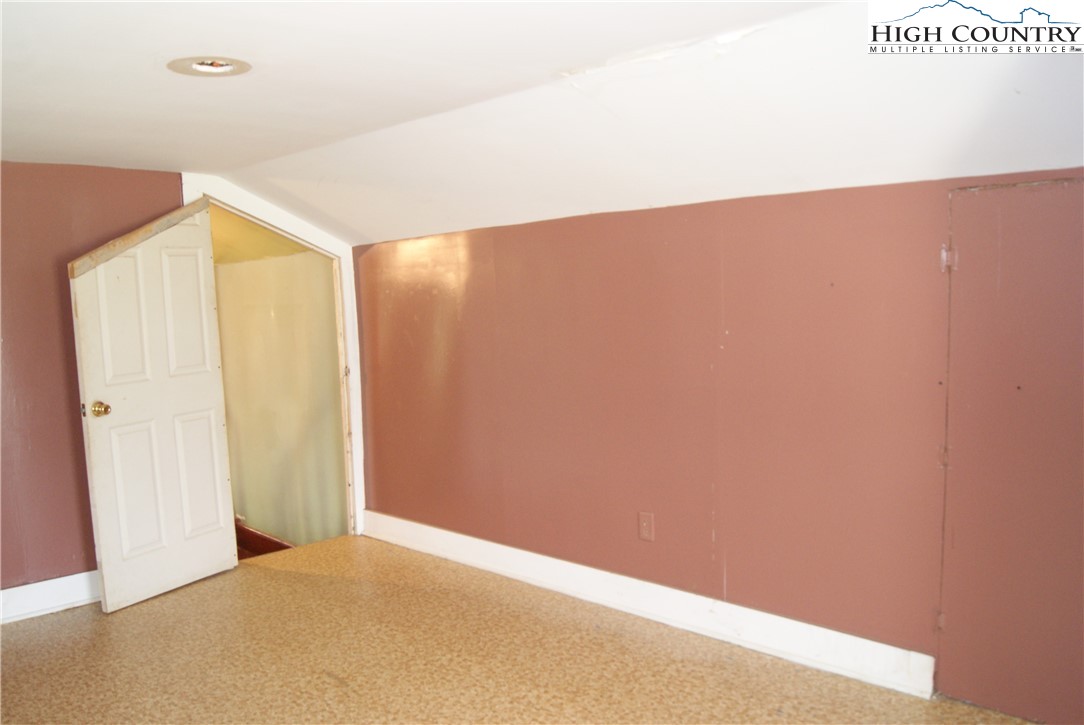 128 Maple Street Sparta, NC 28675 - Photo 25 of 35 Gallery Image 25