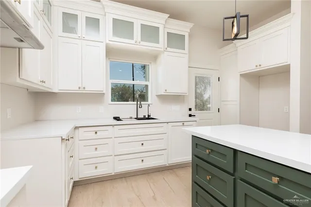 $215,000 | 714 Iowa Avenue, Mercedes, TX 78570