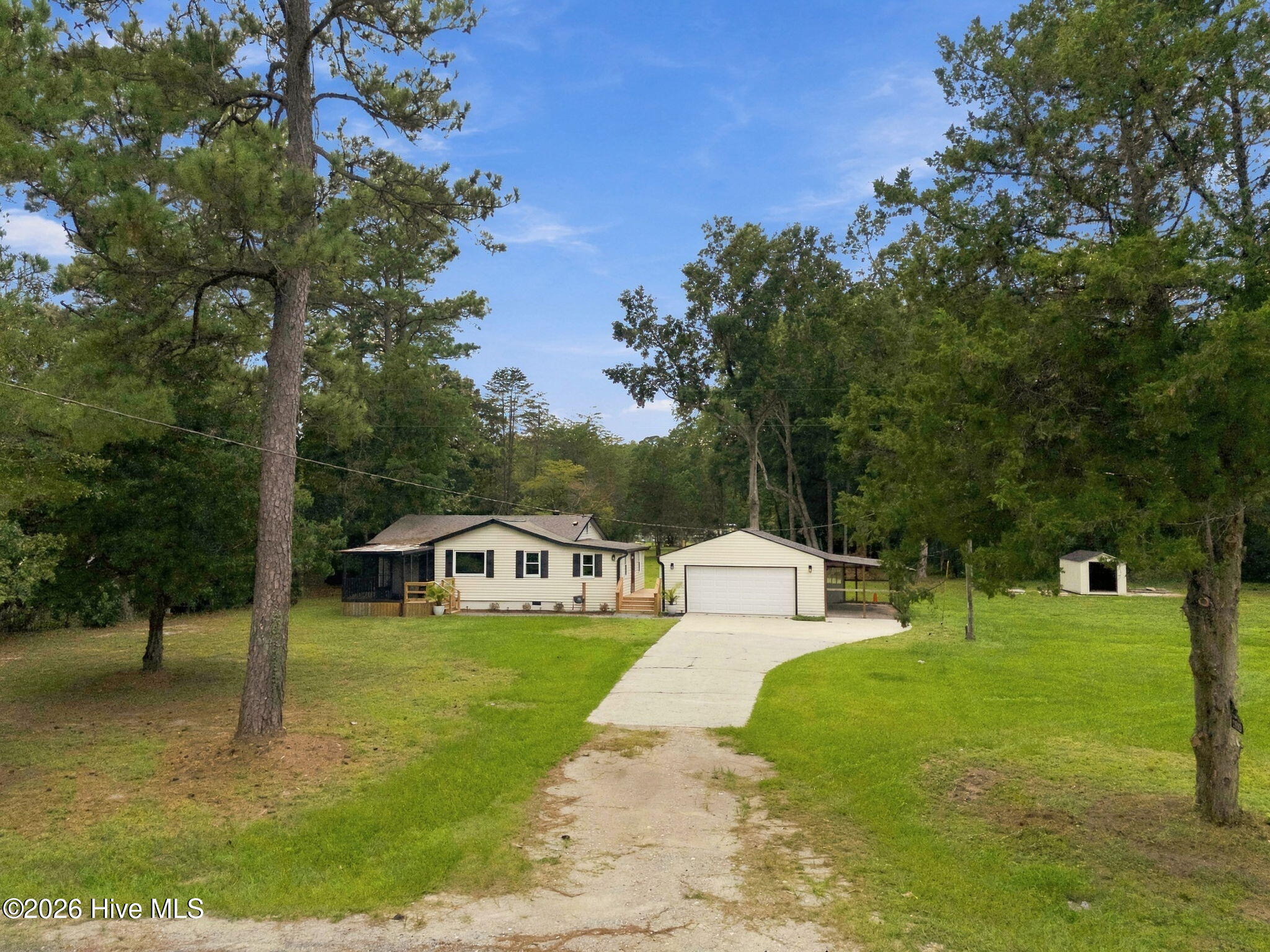 190 Old Bridge Road Rocky Point, NC 28457 - Photo 4 of 47 Gallery Image 4