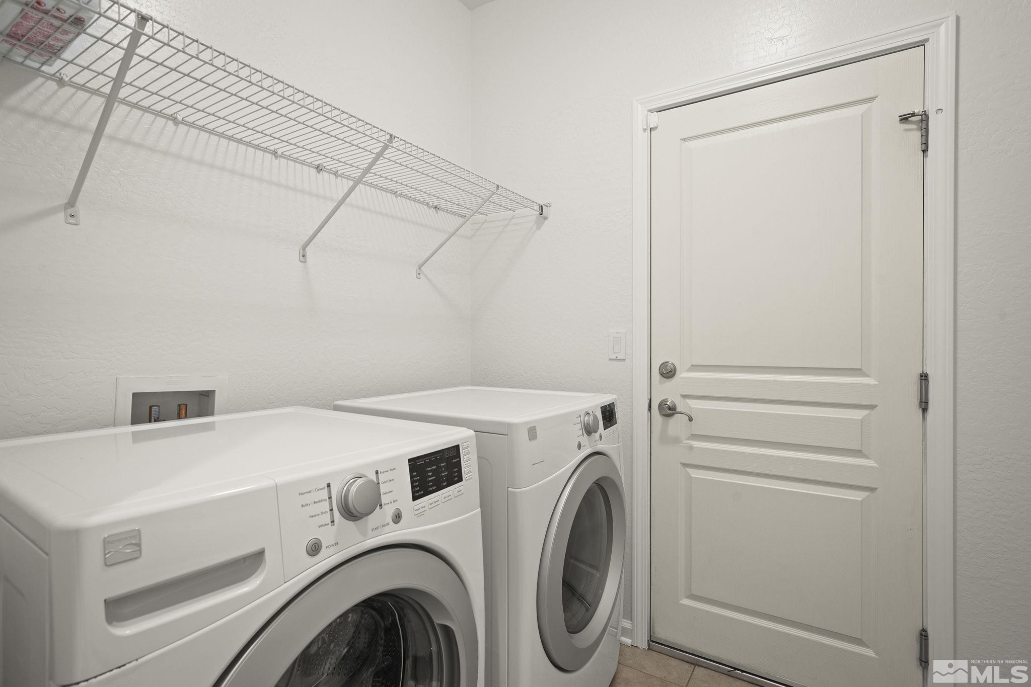 1280 Meridian Ranch Drive Reno, NV 89523 - Photo 25 of 41 a utility room with dryer and washer