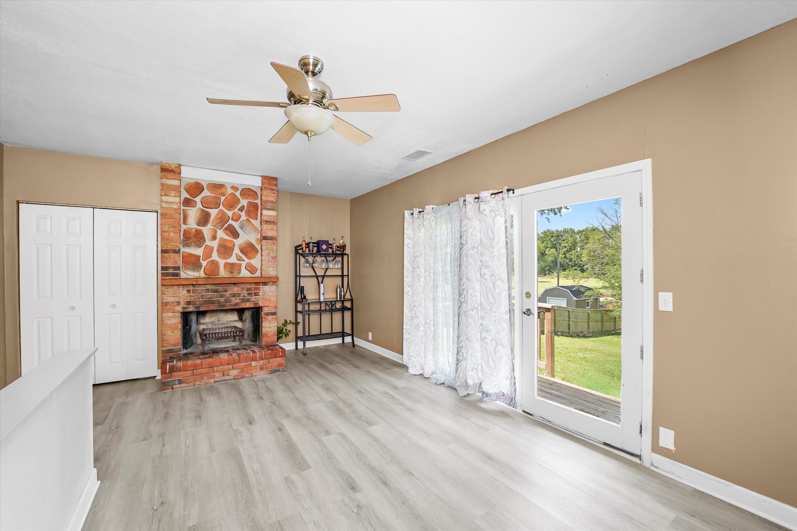 6846 James Drive Rochelle, IL 61068 - Photo 6 of 29