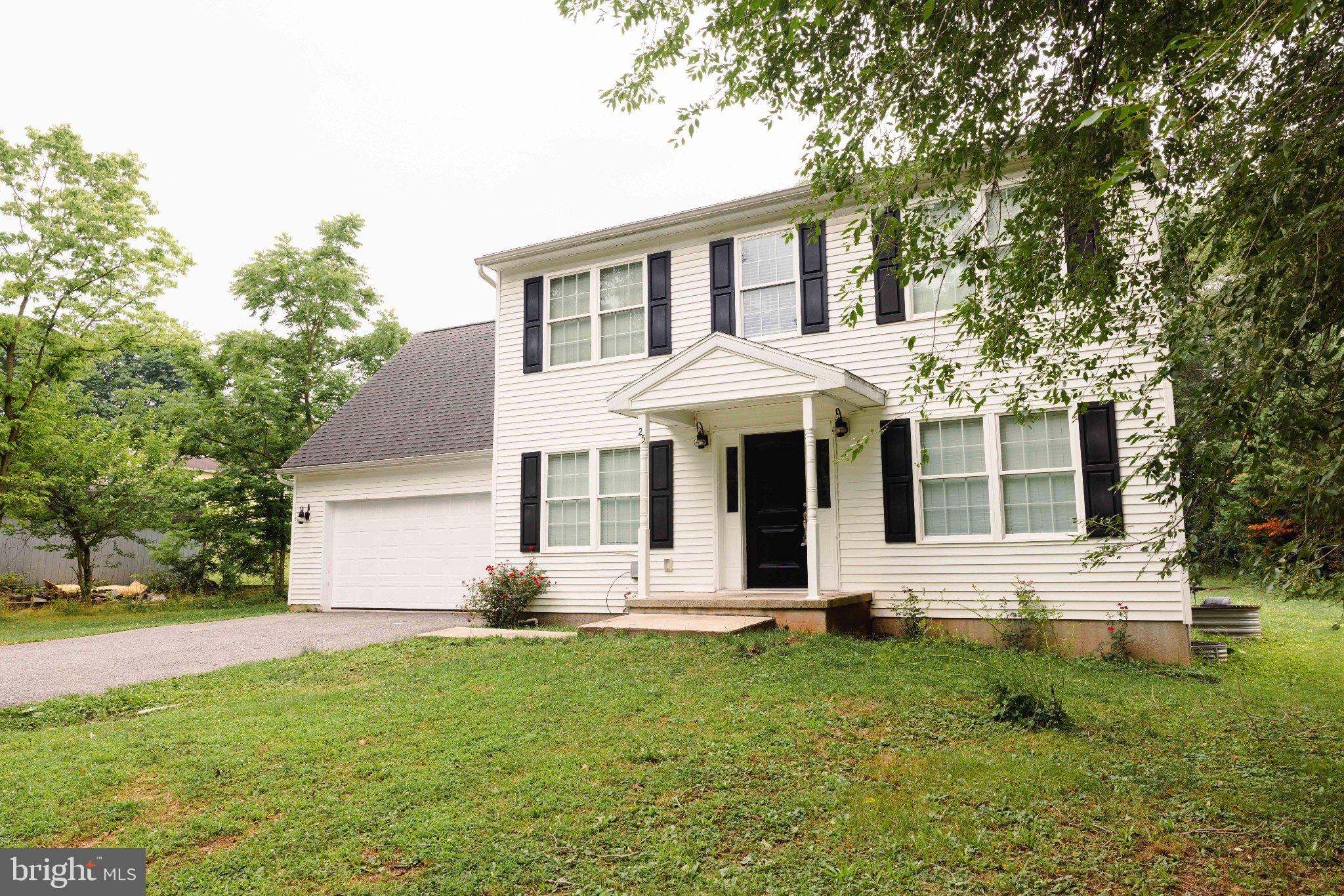25 Killinger Road Etters, PA 17319 - Photo 18 of 25 Charming home with lush greenery.