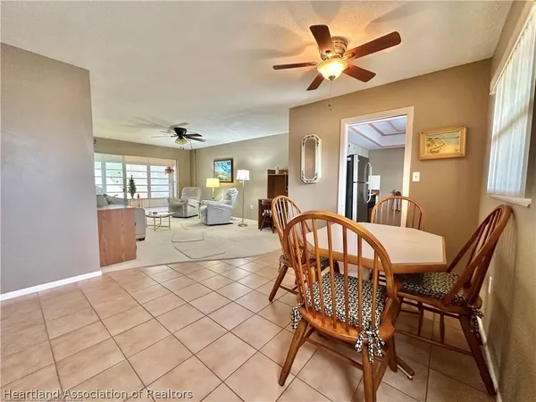 $1,000 | 1801 Lakeview Drive, Unit 302, Sebring, FL 33870