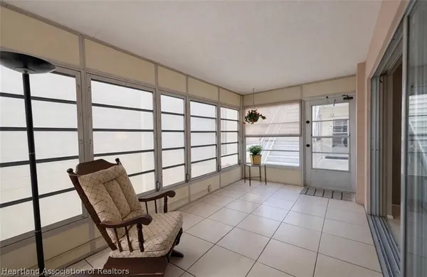 $1,000 | 1801 Lakeview Drive, Unit 302, Sebring, FL 33870