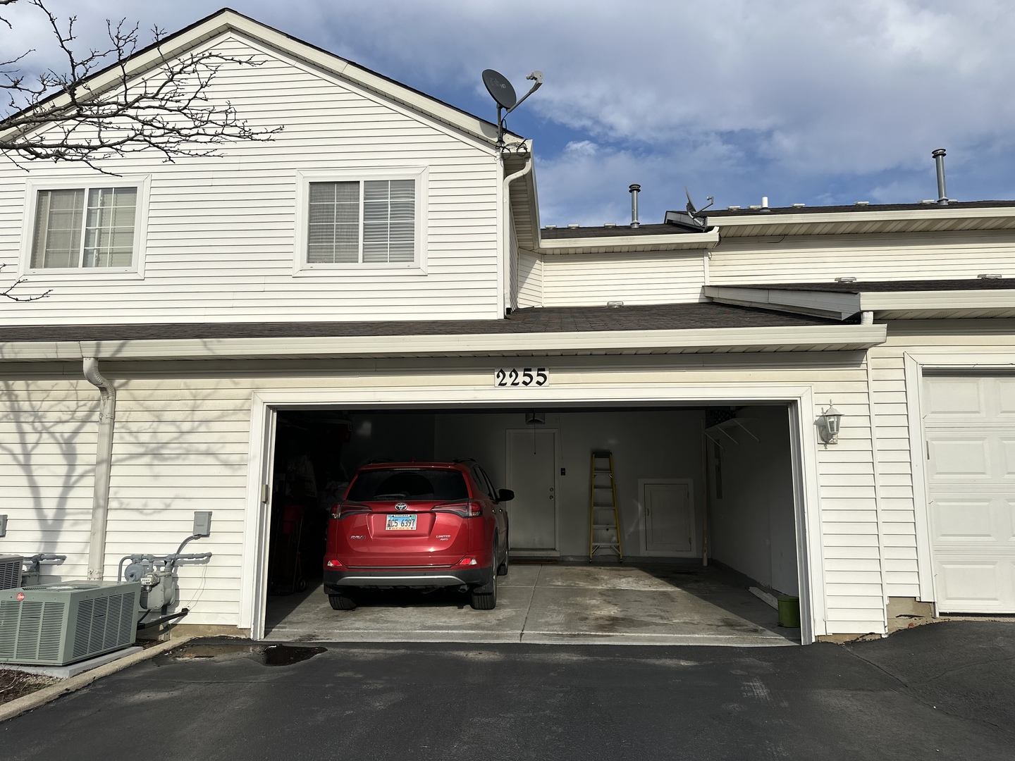 2255 Reflections Drive Aurora, IL 60502 - Photo 20 of 20 a view of a car garage