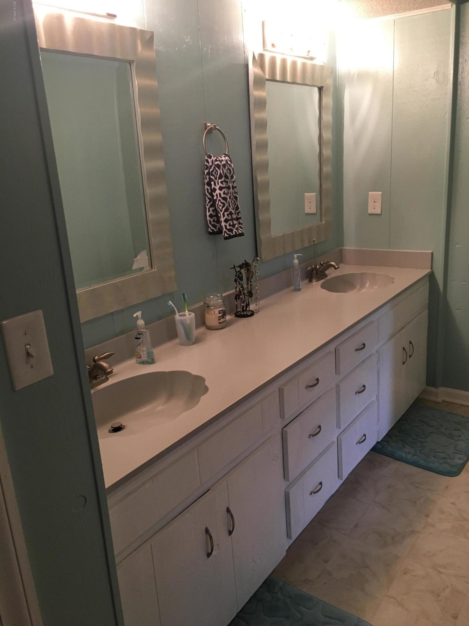 503 Alderson Road Washington, NC 27889 - Photo 14 of 17 014 Master Bath