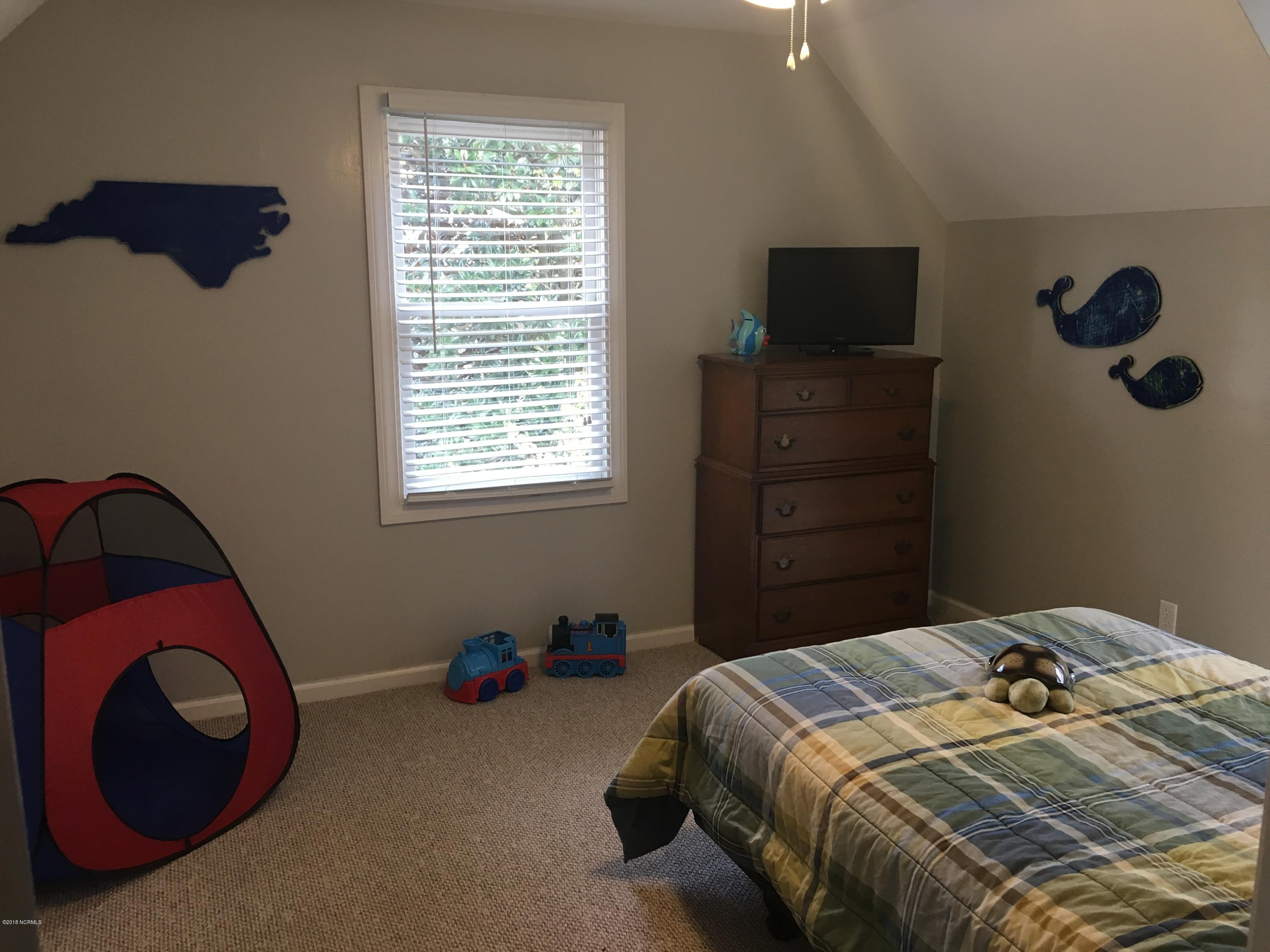 503 Alderson Road Washington, NC 27889 - Photo 15 of 17 015 Bedroom 2