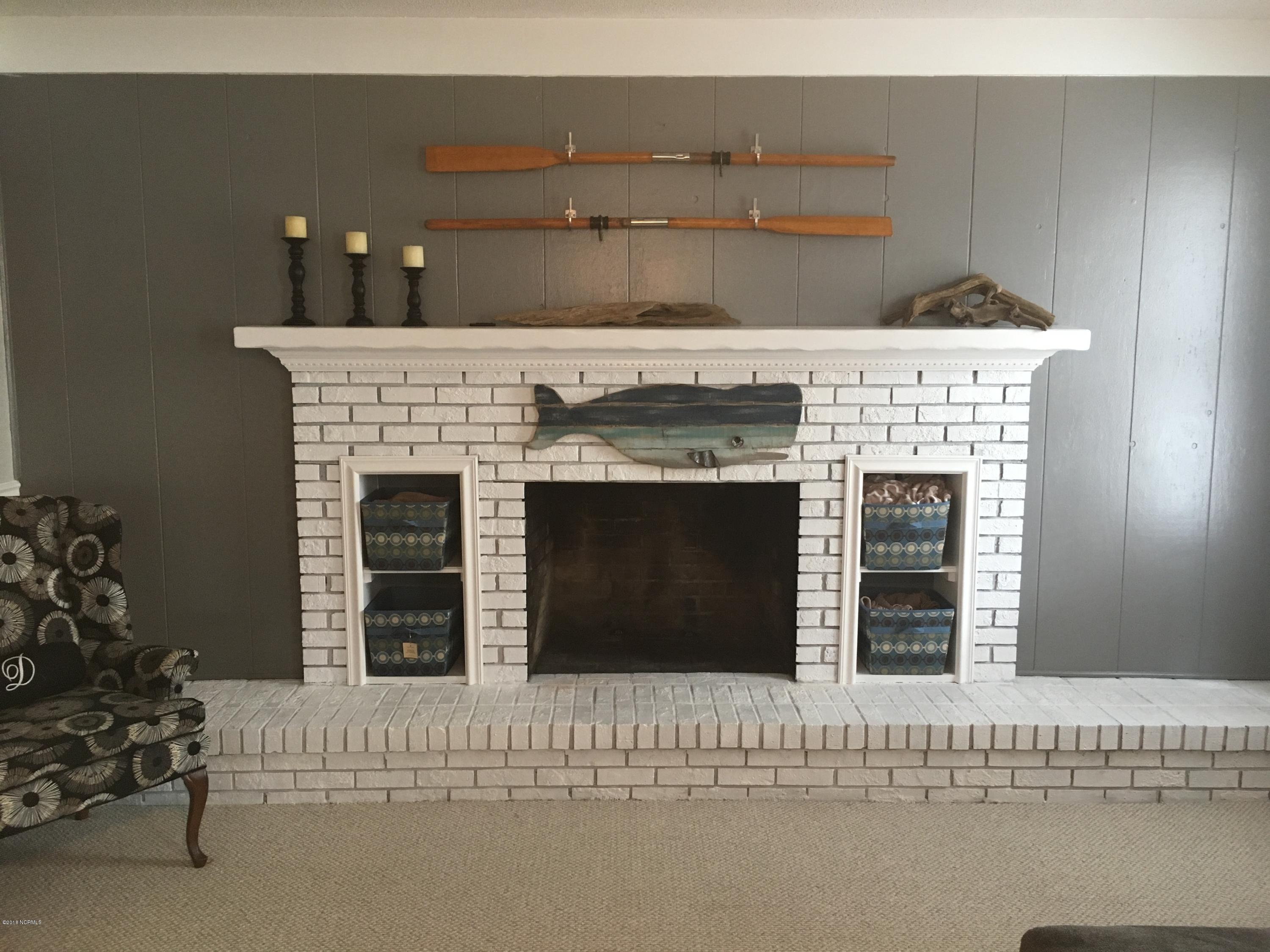 503 Alderson Road Washington, NC 27889 - Photo 5 of 17 005 Fireplace