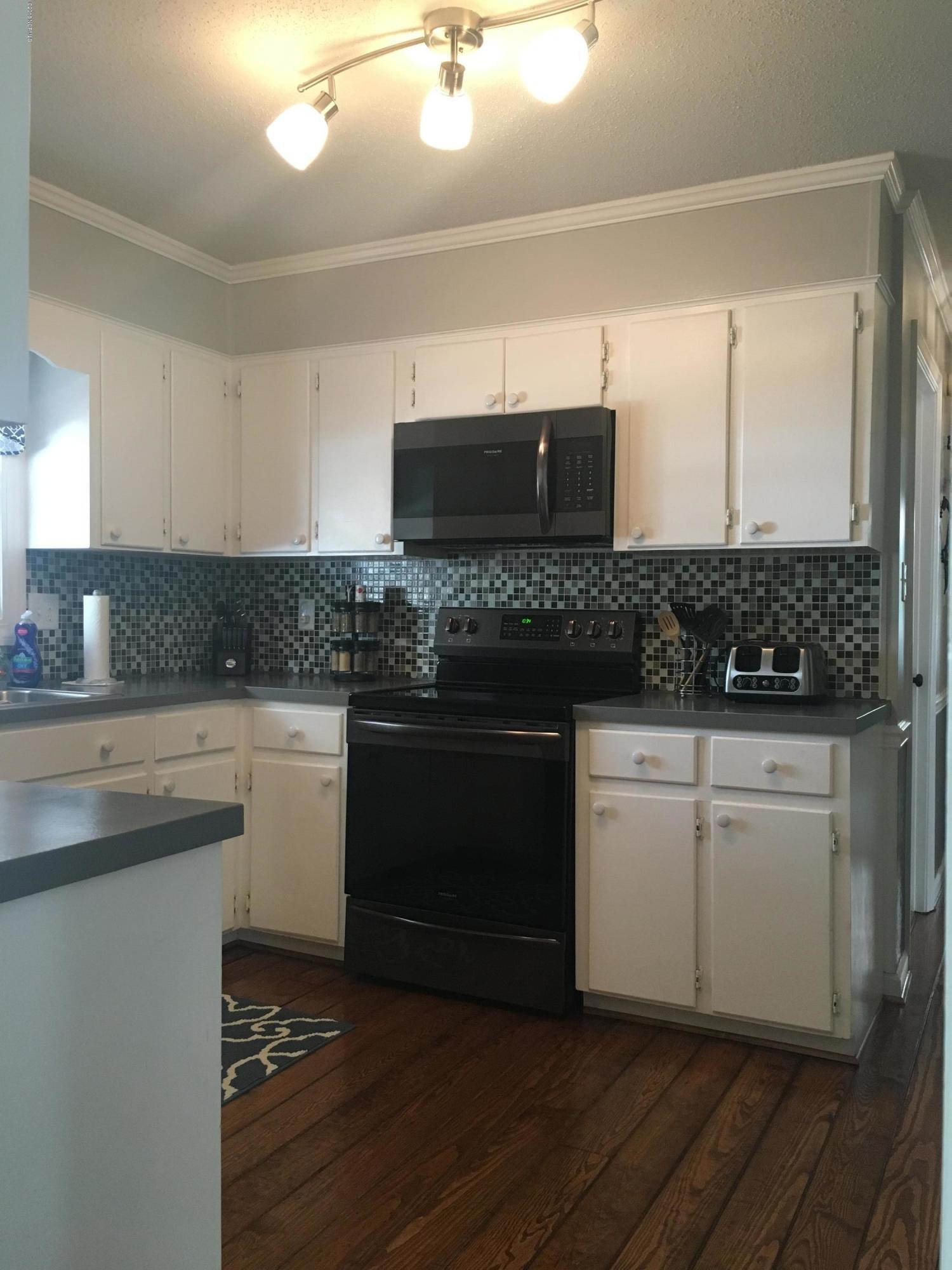503 Alderson Road Washington, NC 27889 - Photo 9 of 17 009 Kitchen 2