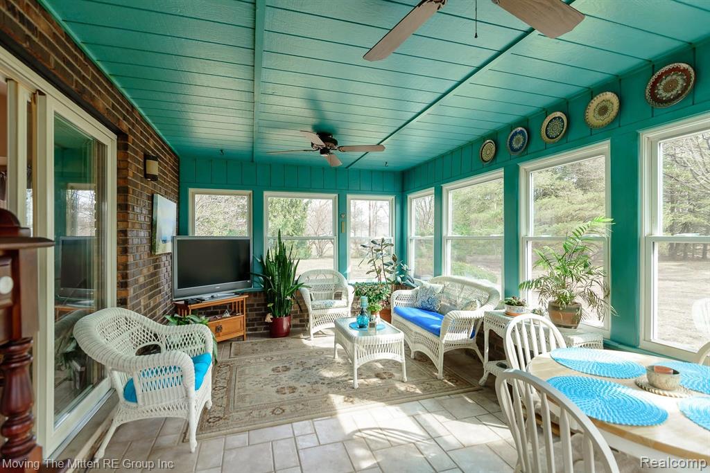 42797 Fret Road Belleville, MI 48111 - Photo 4 of 59