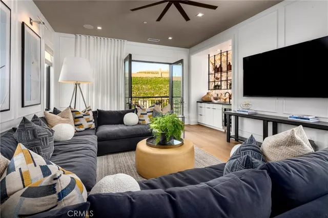 $5,556,500 | 548 Peninsula, Irvine, CA 92602