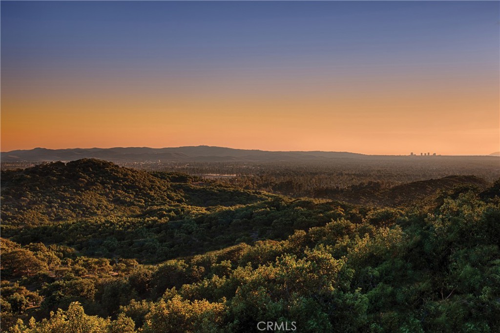 548 Peninsula Irvine, CA 92602 - Photo 4 of 21