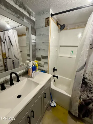 $129,000 | 116 Vines Road, Hampton, TN 37658