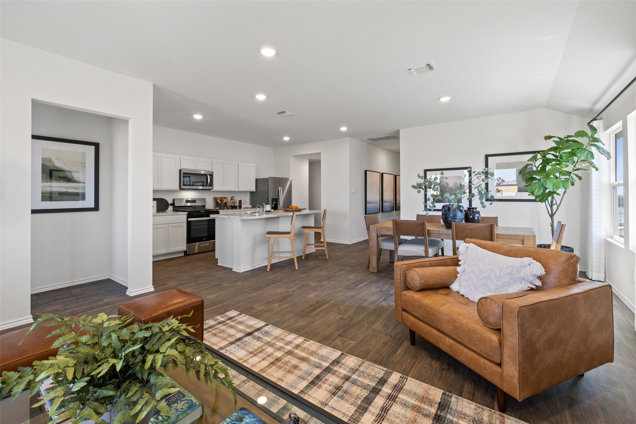 827 Arnold Loop Kyle, TX 78640 - Photo 7 of 33