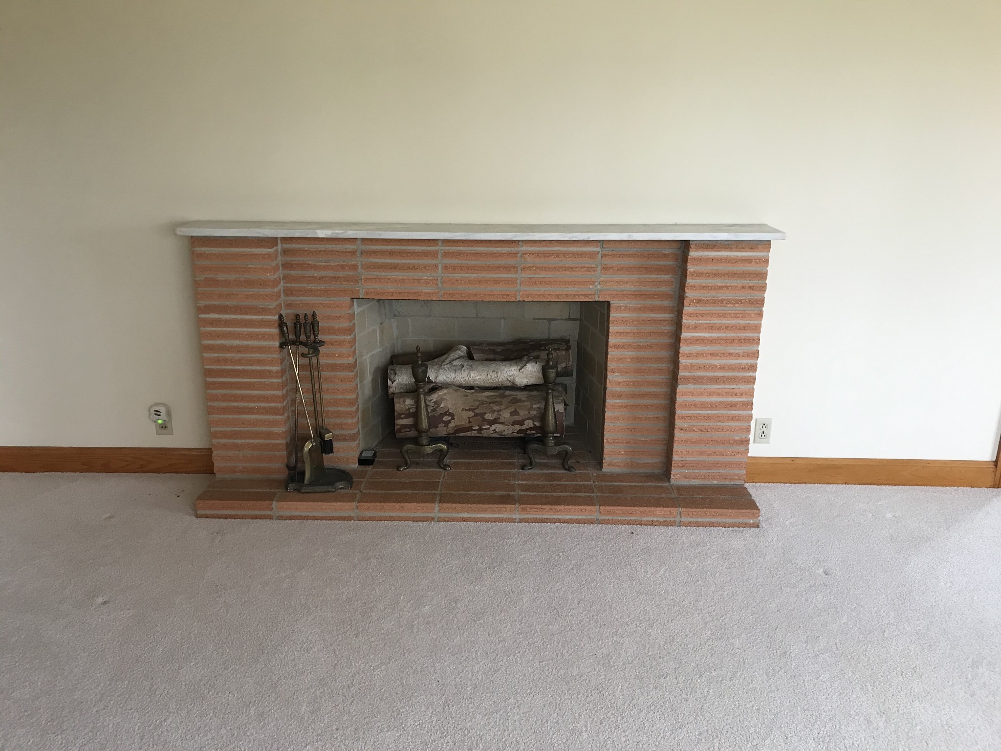 7129 Highland Road Portland, TN 37148 - Photo 33 of 35 a view of fireplace and entryway