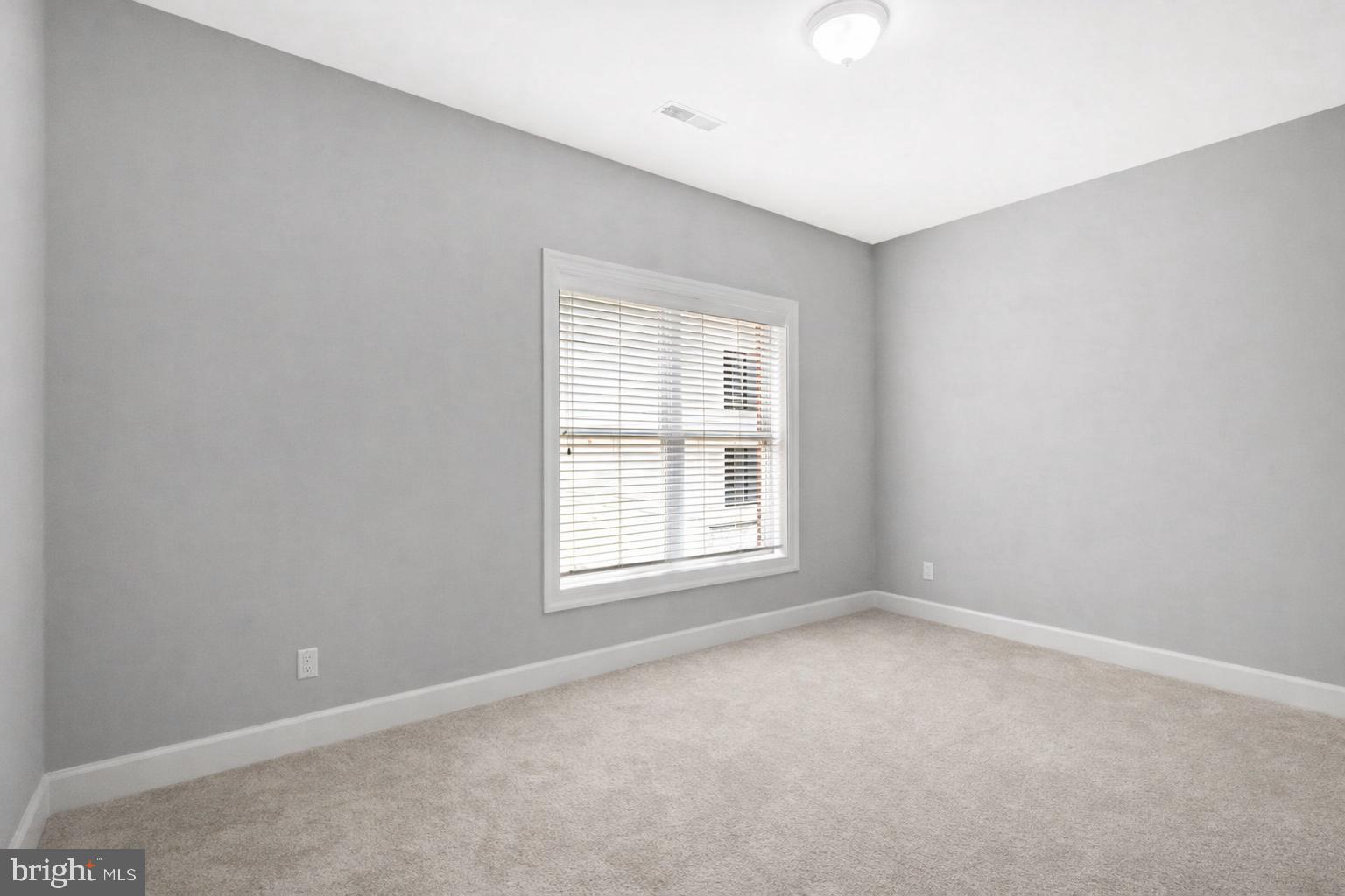 927 12th Street Northeast Washington, DC 20002 - Photo 25 of 27 Bed #3