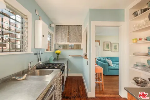 $1,595,000 | 1315 Cabrillo Avenue, Venice, CA 90291