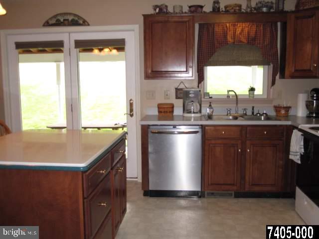 2389 Meeting House Road Spring Grove, PA 17362 - Photo 10 of 24