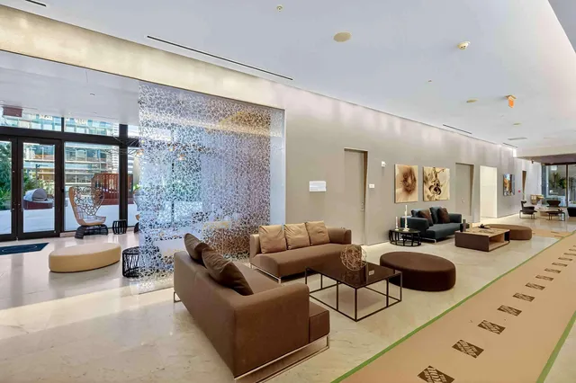 $6,300 | 88 Southwest 7th Street, Unit 3003, Miami, FL 33130