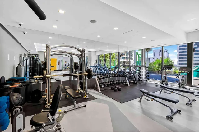 $6,300 | 88 Southwest 7th Street, Unit 3003, Miami, FL 33130