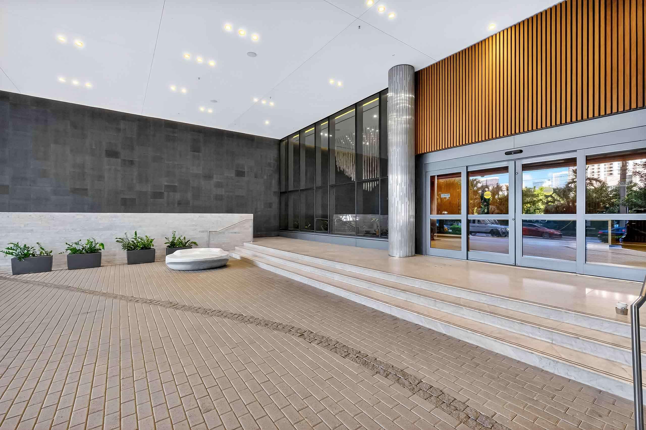 88 Southwest 7th Street, Unit 3003 Miami, FL 33130 - Photo 46 of 49