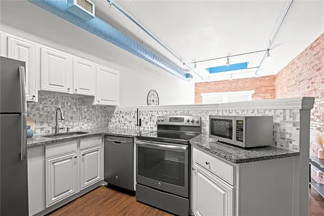 $175,000 | 700 Broadway Boulevard, Unit 508, Kansas City, MO 64105