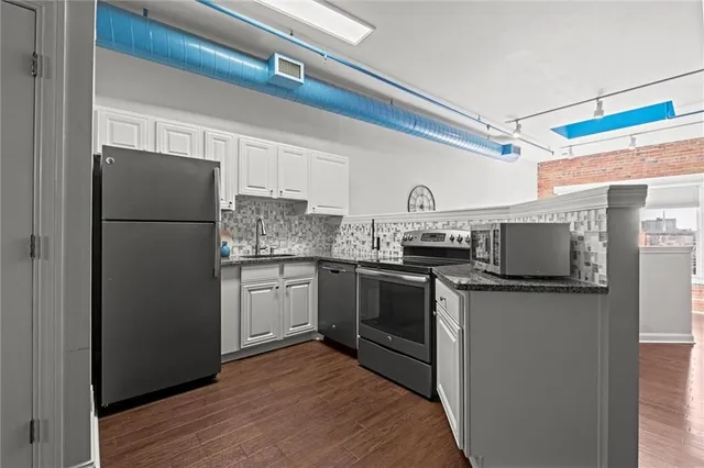 $175,000 | 700 Broadway Boulevard, Unit 508, Kansas City, MO 64105