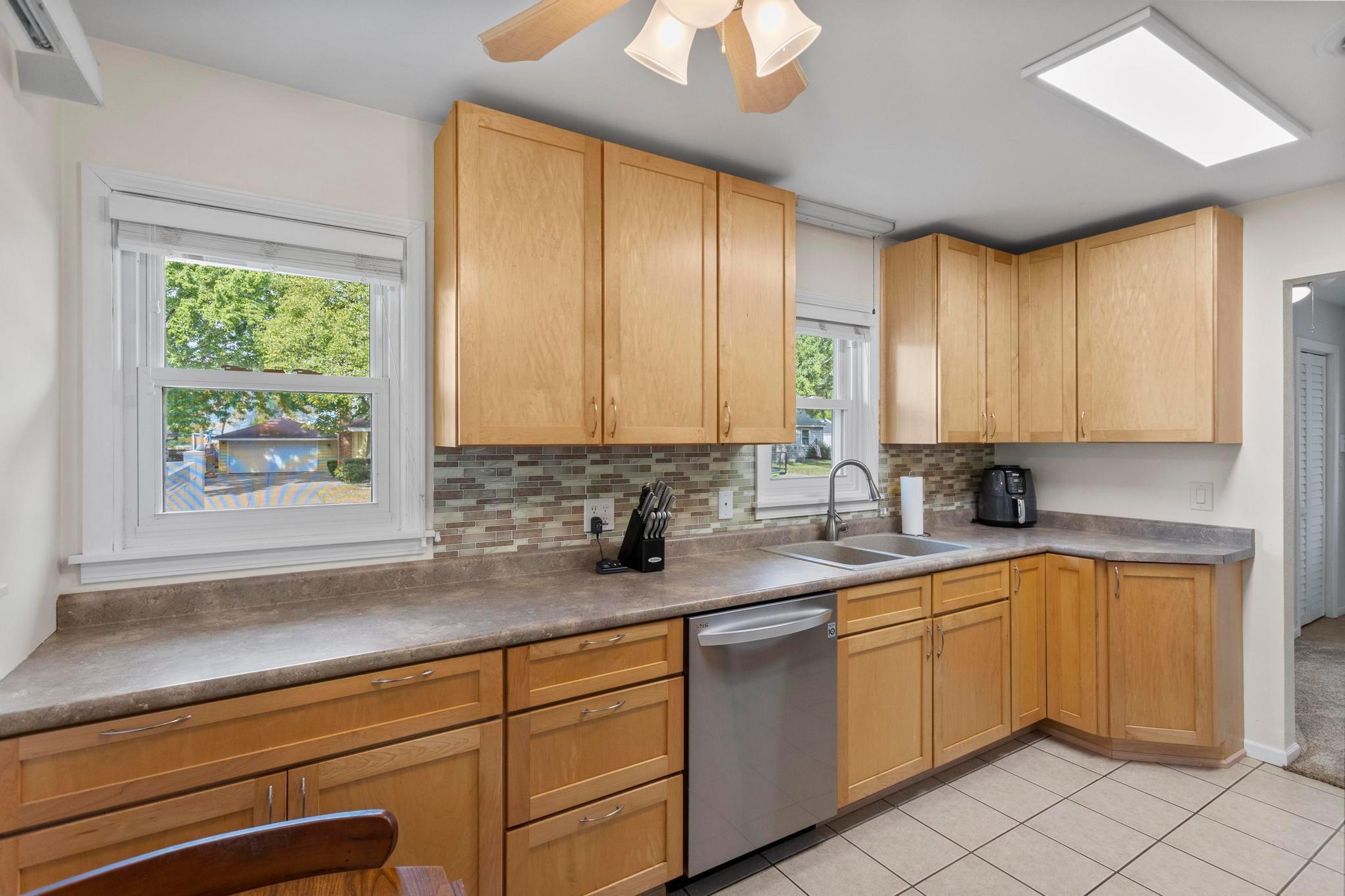 8947 Terrace Road Northeast Blaine, MN 55434 - Photo 8 of 44 Gallery Image 8