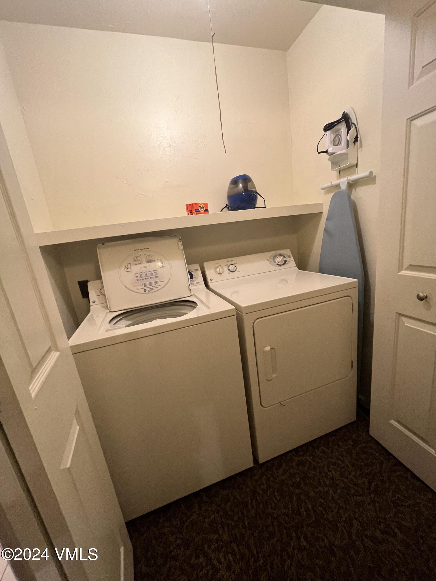 1020 Vail View Drive, Unit 21082 Vail, CO 81657 - Photo 9 of 20 2108 washer dryer