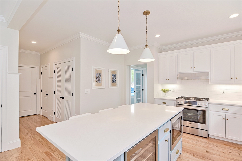 1 Damon Road, Unit 11 Medfield, MA 02052 - Photo 2 of 29 Gallery Image 2